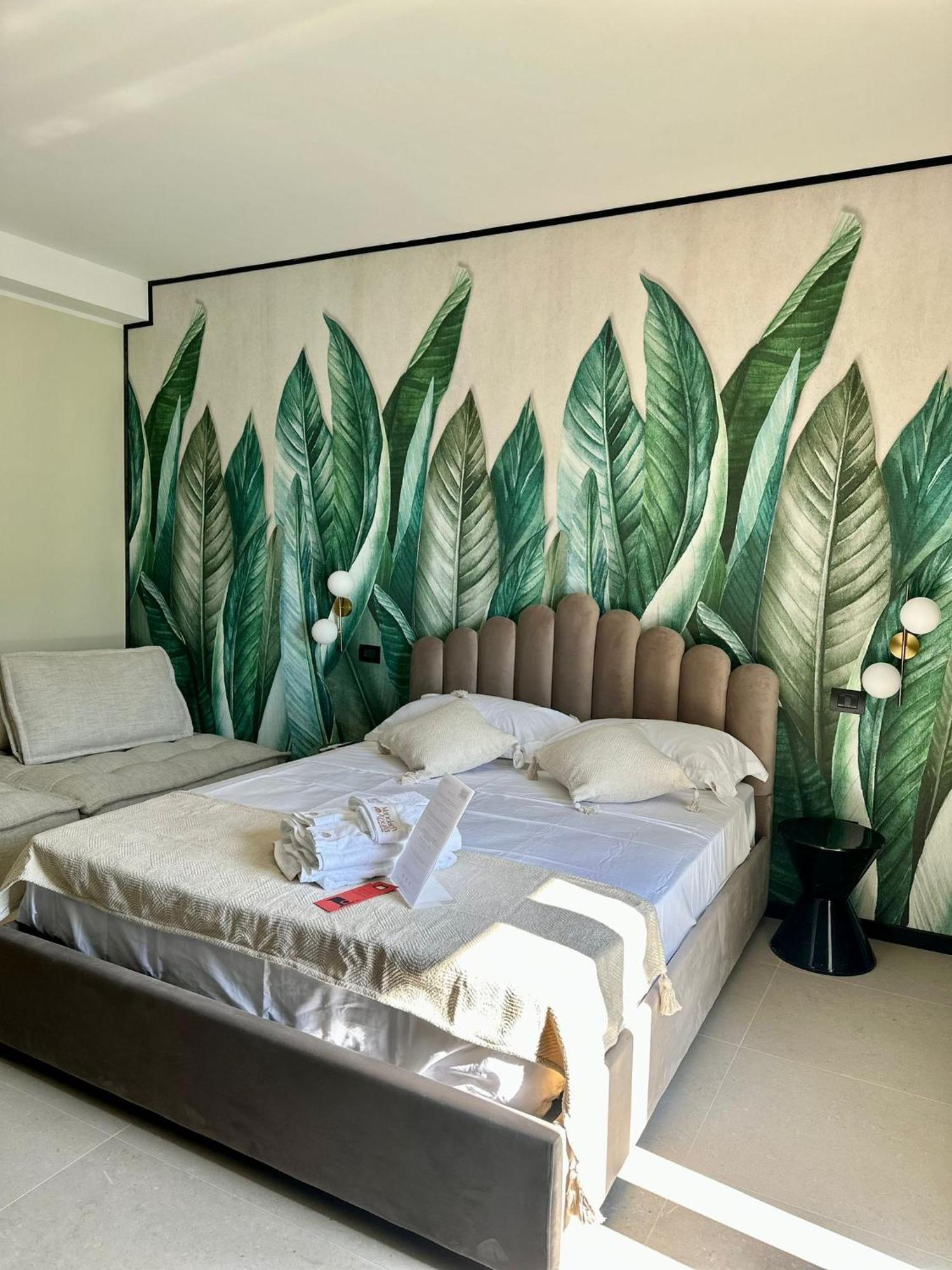 Mandarin Apulia 10 *